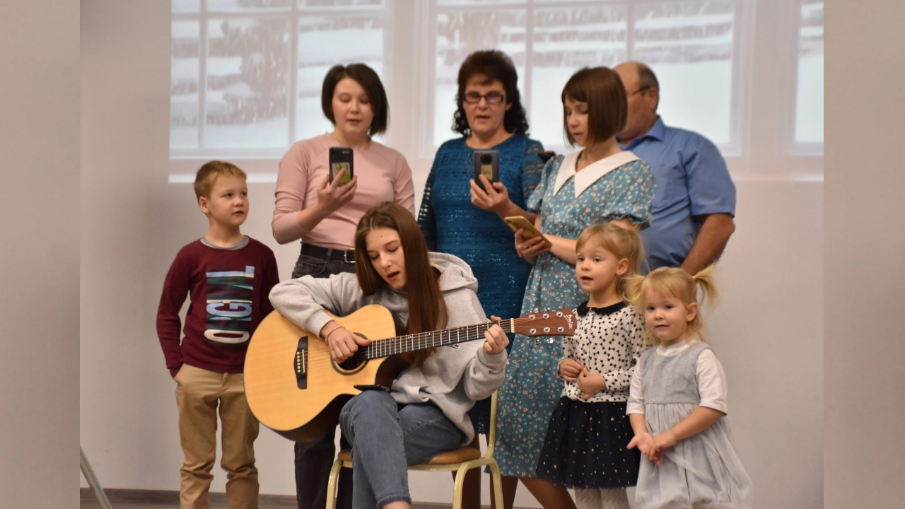 In Omsk fanden FamilienWeihnachtstreffen für Russlanddeutsche statt